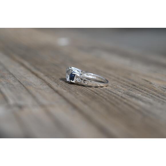 Engagement ring Burmese sapphire and Lake County diamond sterling silver - Picture 3 of 4